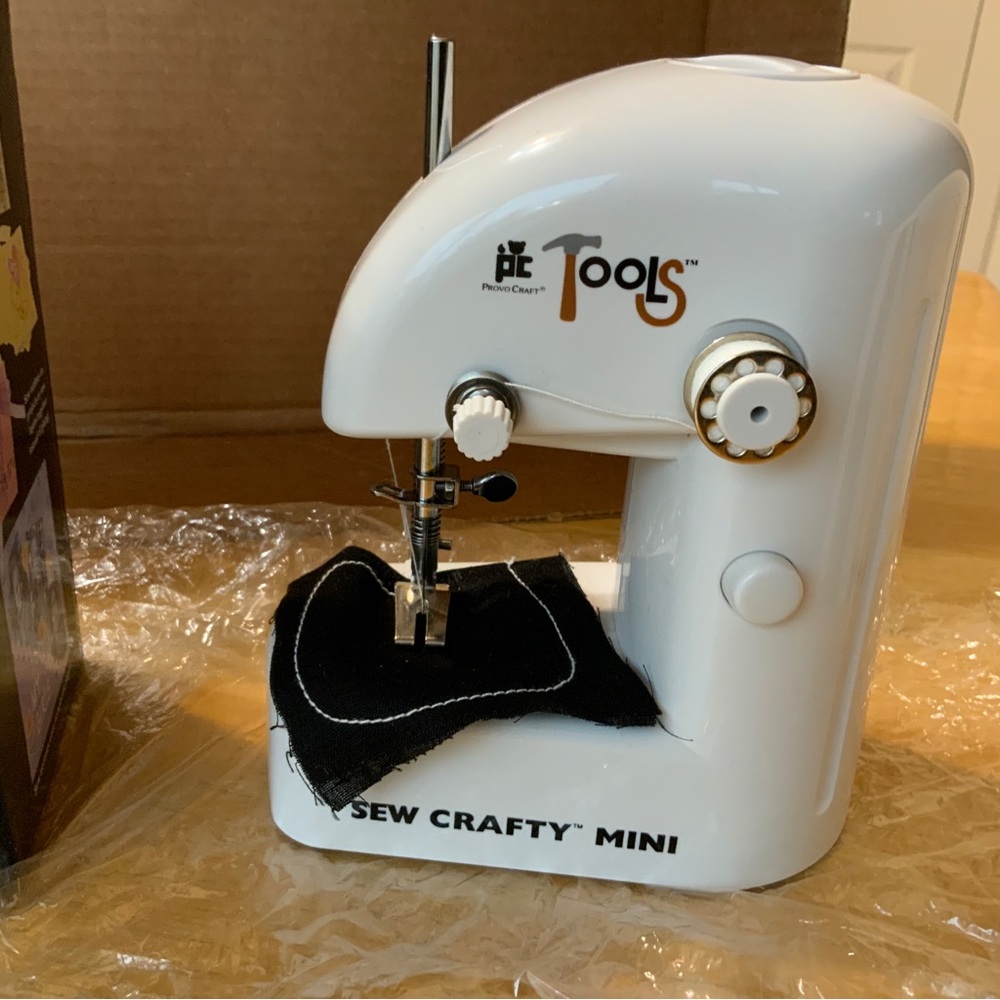 Sew Crafty Mini Sewing Machine - White
